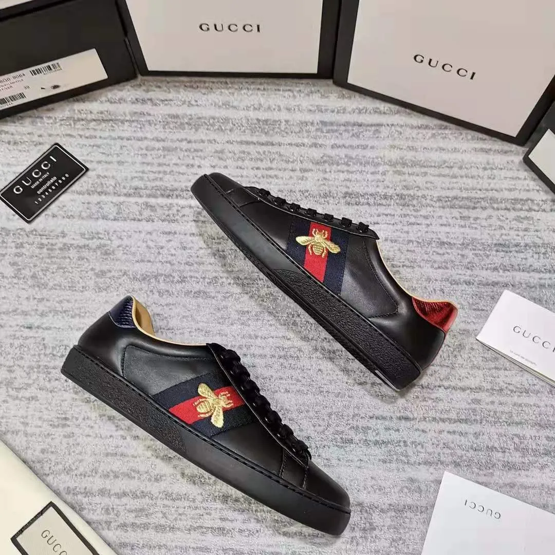 👟👟Ex-factory price 420👟👟 Newly upgraded high version of men's and women's wear, (GUCCI) official website's latest casual and fashionable couple shoes, hot style The style is simple and elegant, exclusive for couples. Unique official website latest brand elements 👑 original Gucci decoration, fashionable and generous, original material cowhide ✅ sheepskin lining, official website designated wear-resistant casual outsole, real-life photos of classic models in the counter, women's 35-40, men's 38--44 sizes